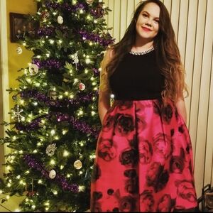 SLNY Fashions Sz 16 Semi Formal Red And Black Dress Used In Excellent Condition